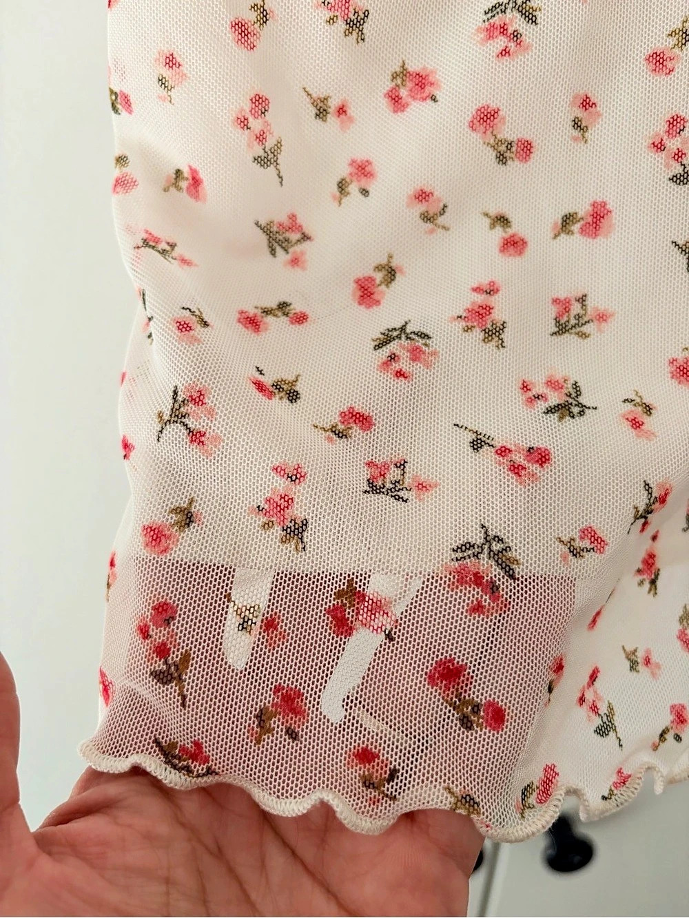 Rebellious Dream Floral Mesh Tank Top in White & Pink Like New - Picture 6 of 7